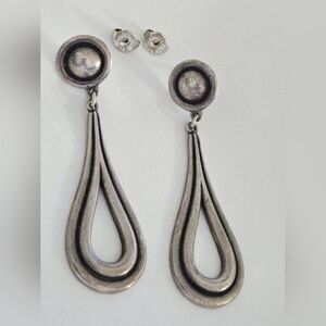 Retired James Avery Sterling Silver Open Tear Drop Dangle Earrings